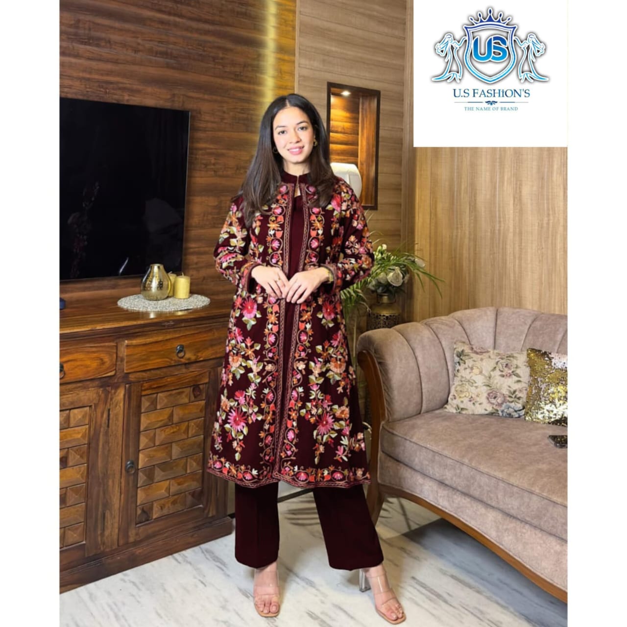 🅽🅴🆆 🅰️🆁🆁🅸🆅🅰️🅻
Front Full Heavy Embroidered Gown With Sleeveless Inner And Trouser 3Piece